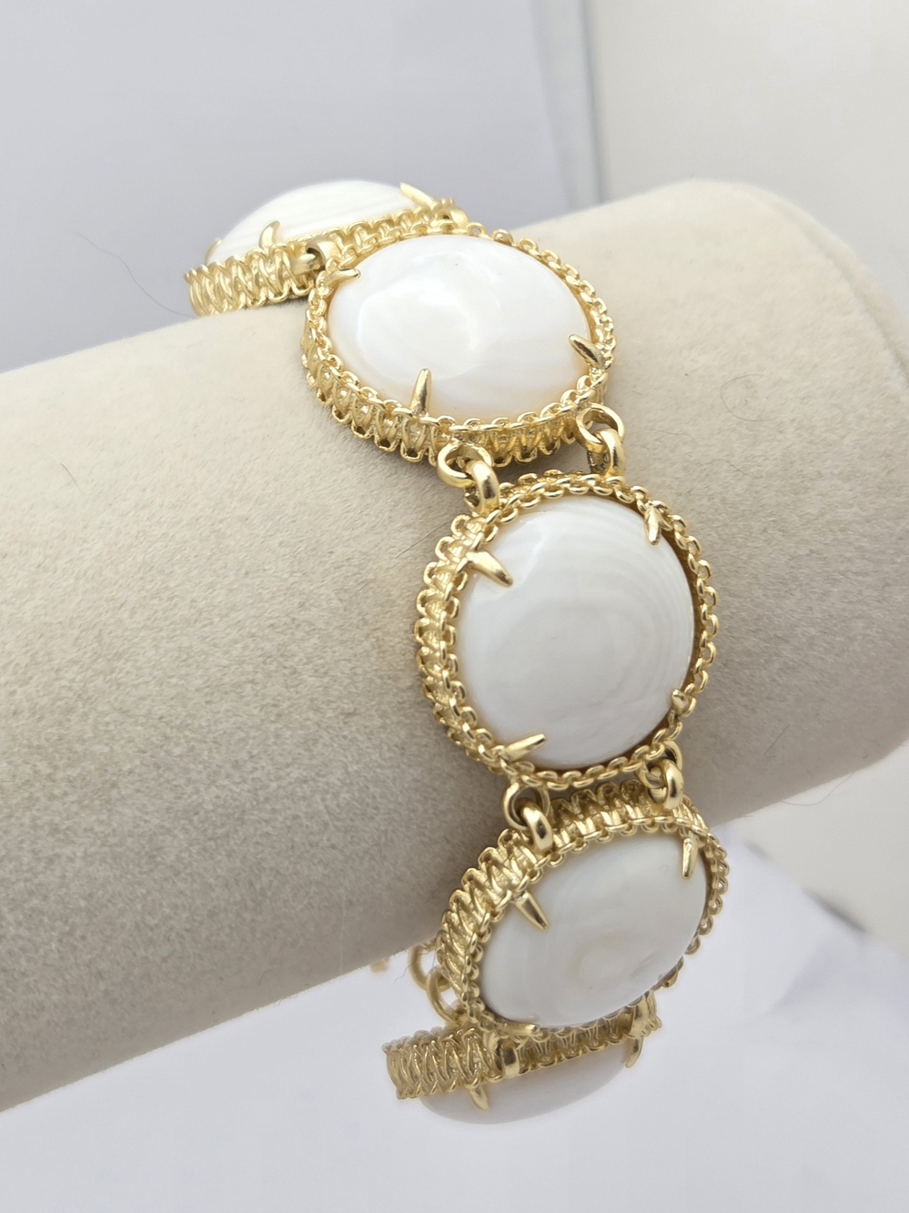 Kendra Scott Gold Tone White Banded Agate Link Bracelet